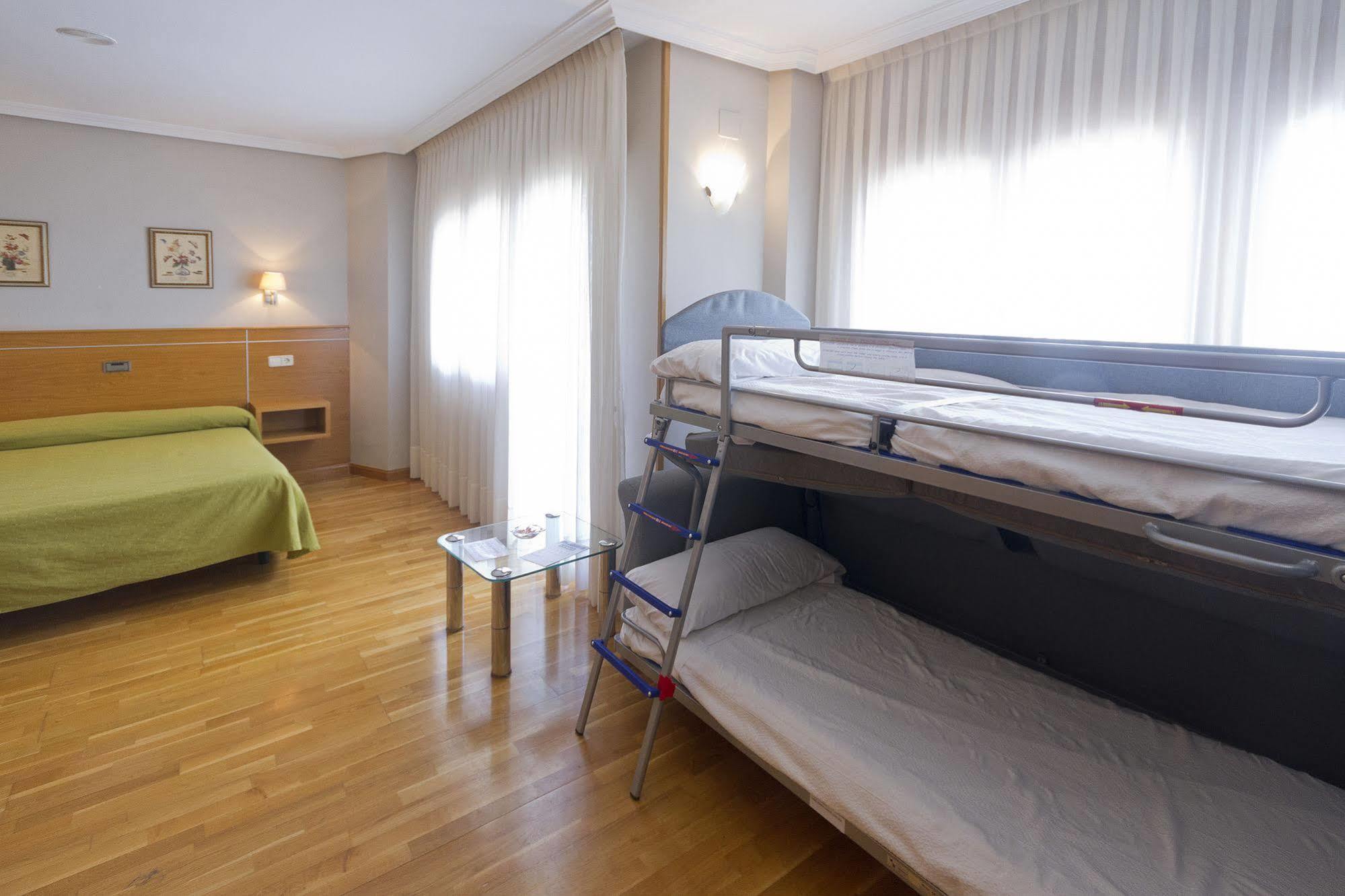 Hotel Santamaria Tudela Kültér fotó